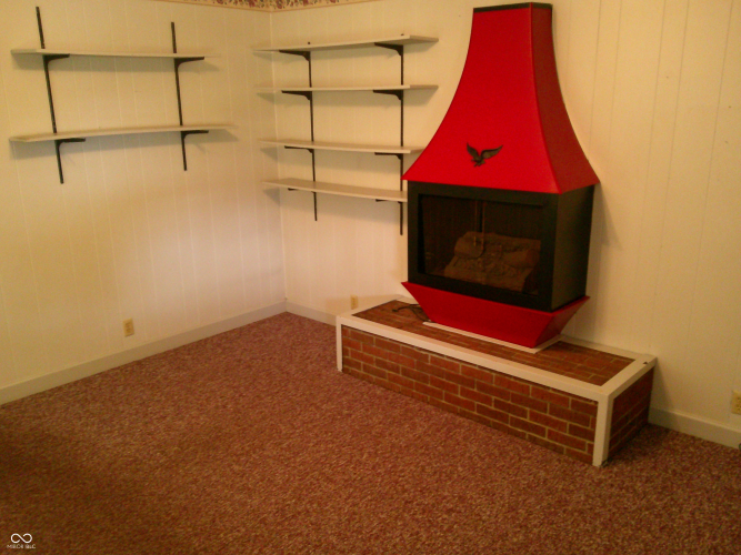 Listing Image 18