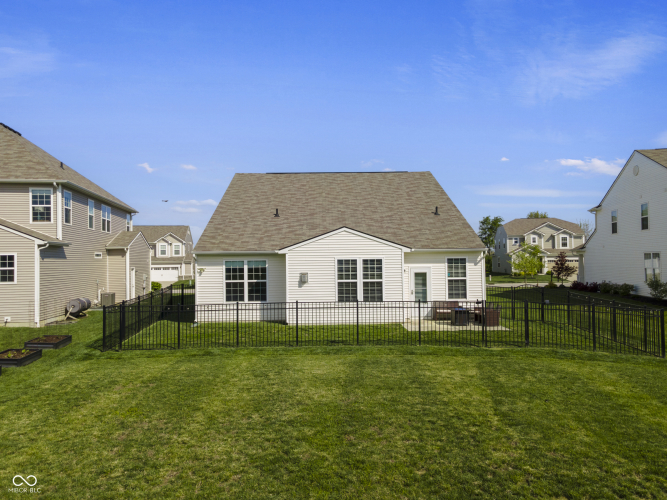Listing Image 29