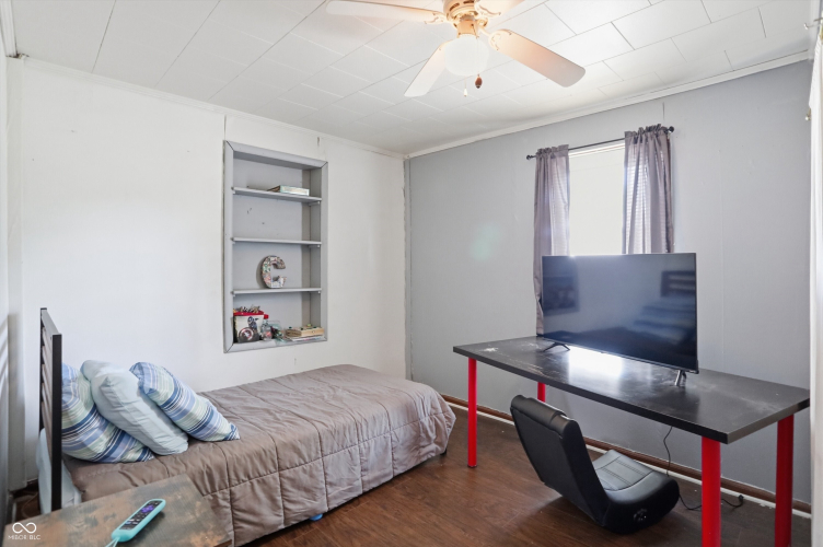 Listing Image 20