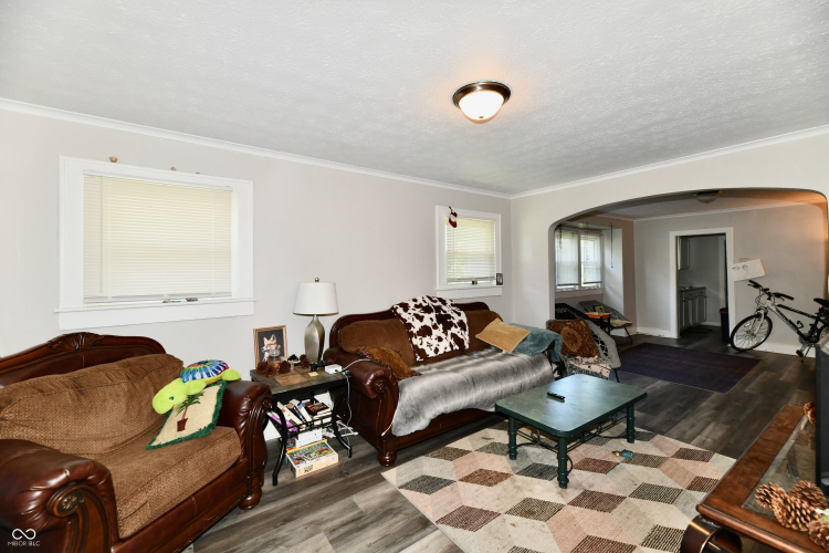 Listing Image 18