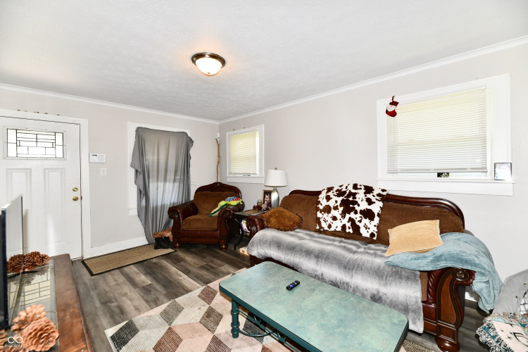 Listing Image 20