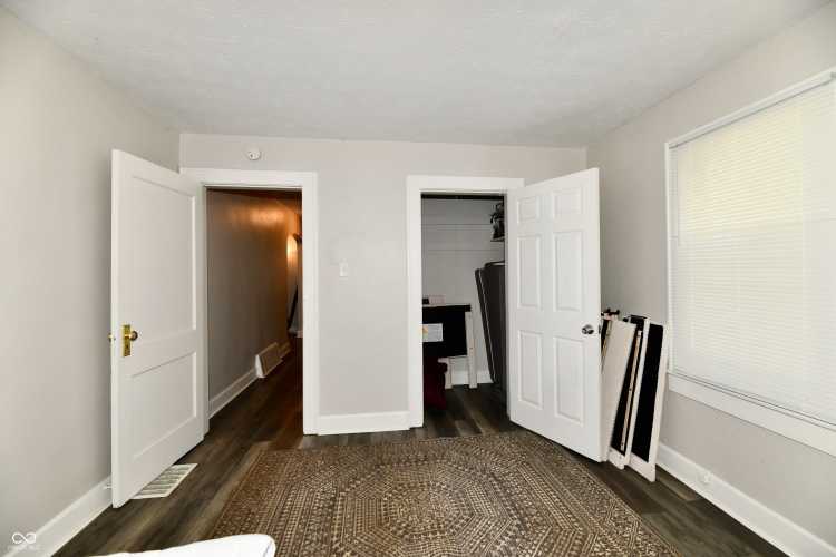 Listing Image 36