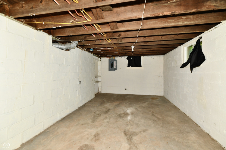 Listing Image 46