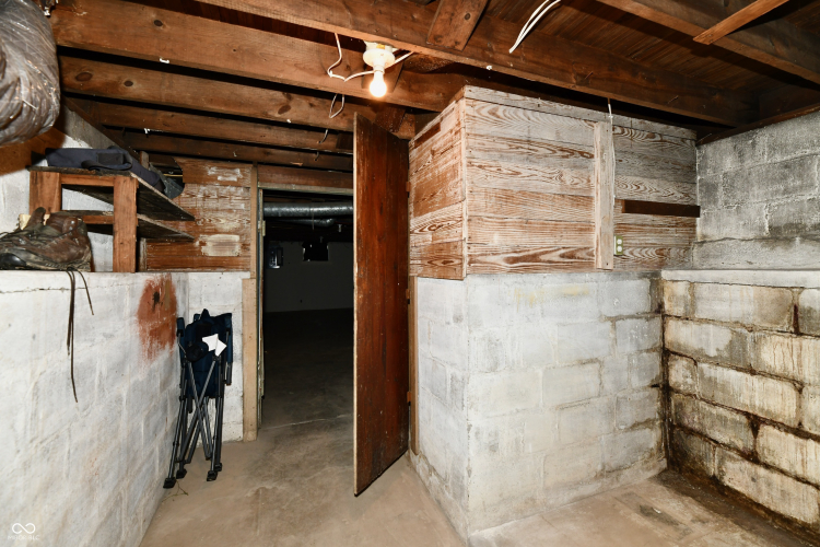 Listing Image 48