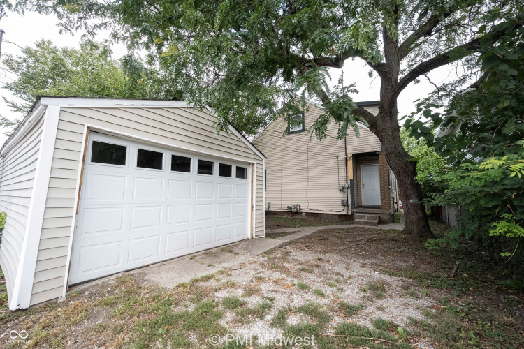 Listing Image 19