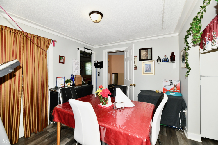 Listing Image 18