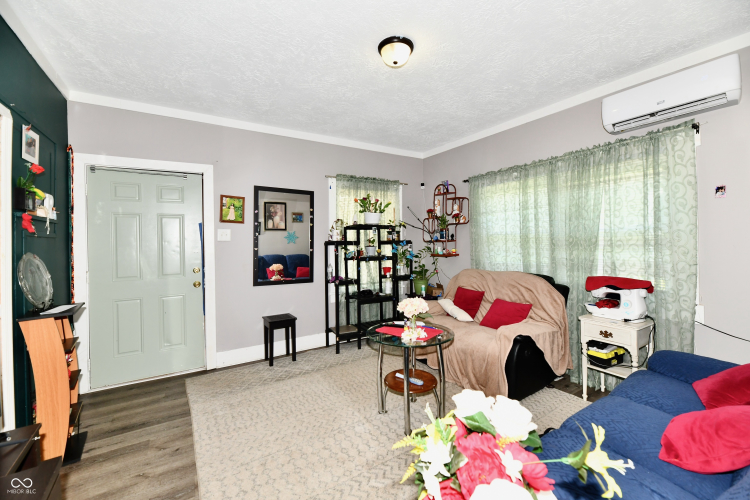 Listing Image 30
