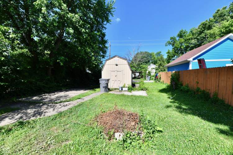 Listing Image 8
