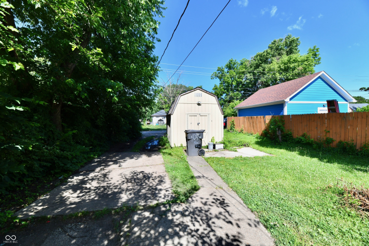 Listing Image 9