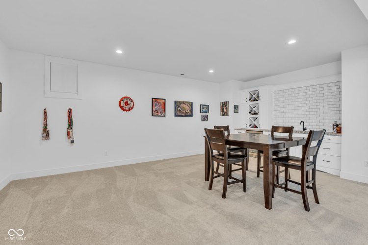 Listing Image 36