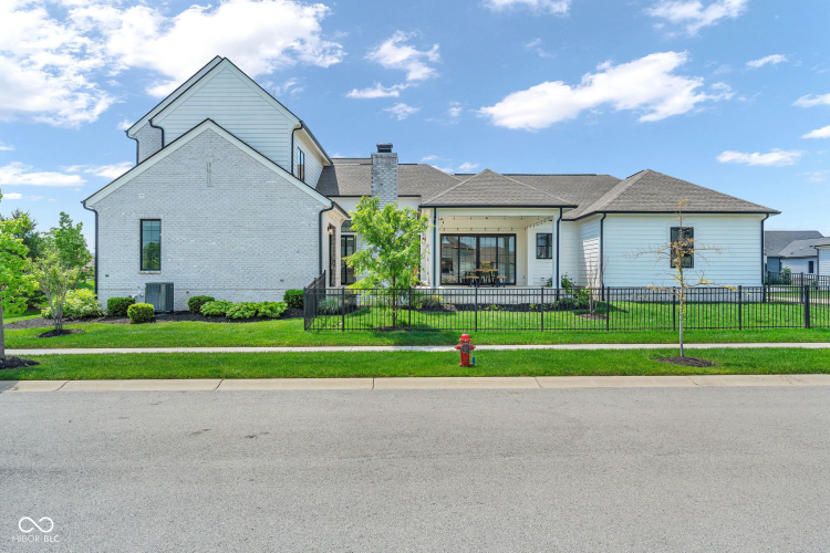 Listing Image 48