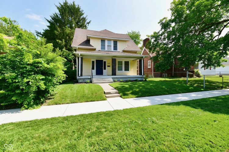 Listing Image 3