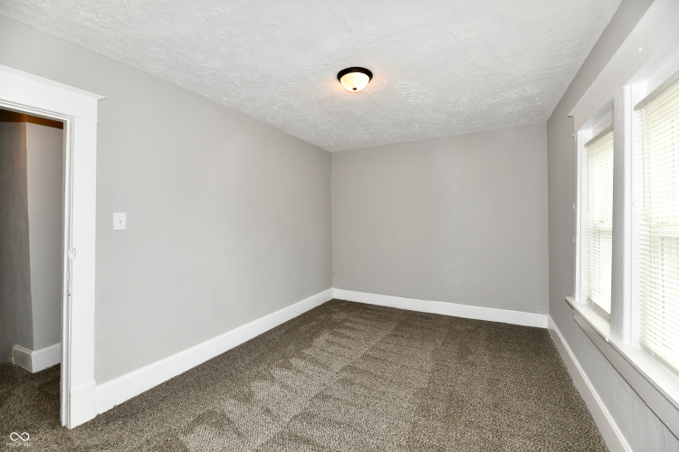 Listing Image 50
