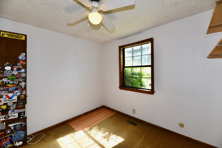 Listing Image 36