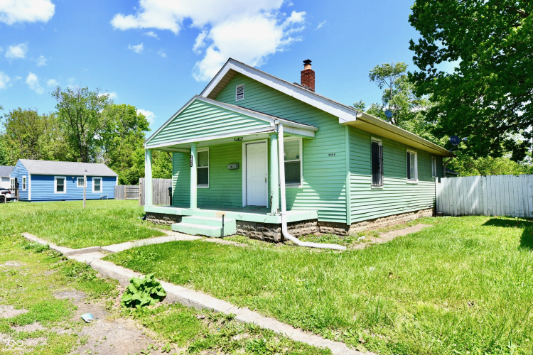 Listing Image 12