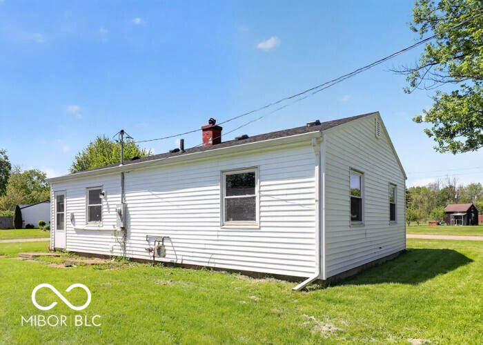 Listing Image 5