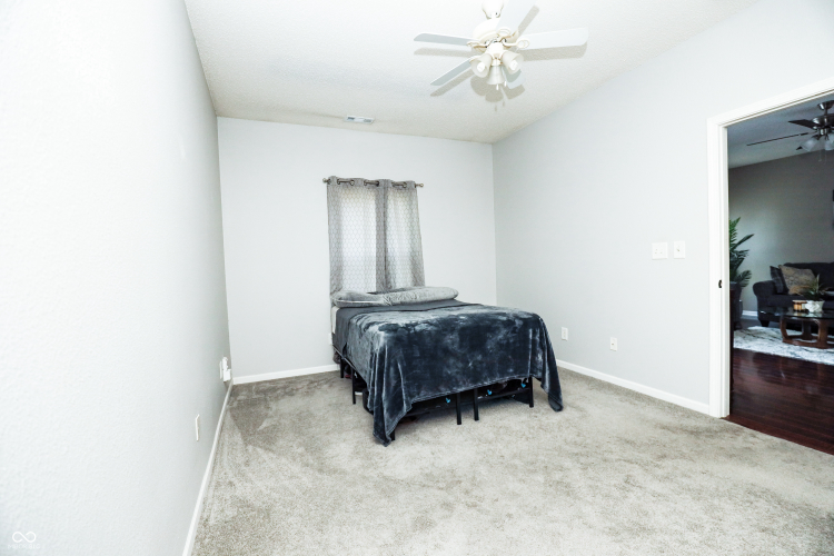 Listing Image 27
