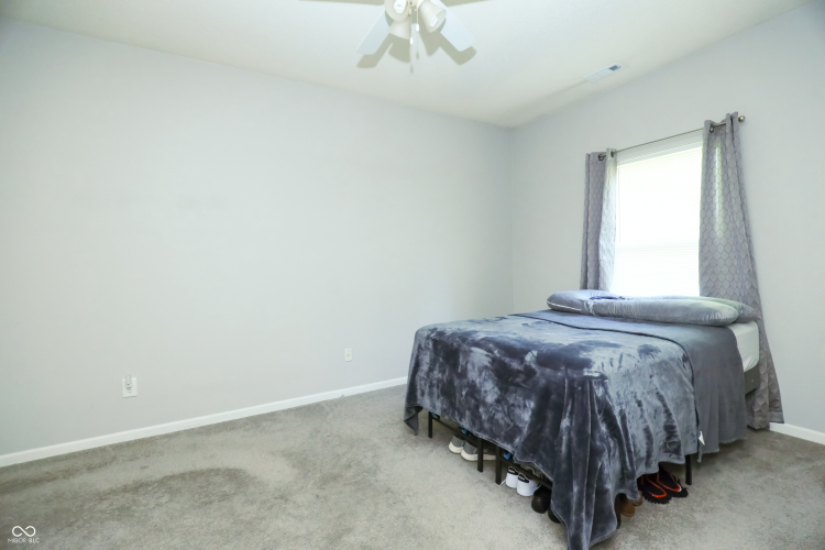 Listing Image 29