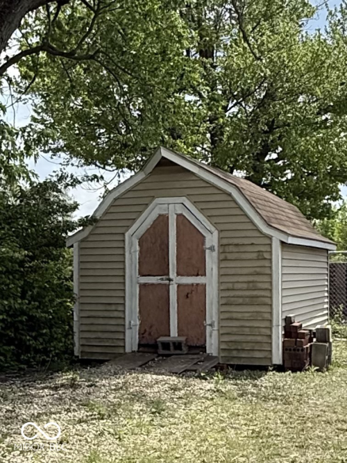 Listing Image 13