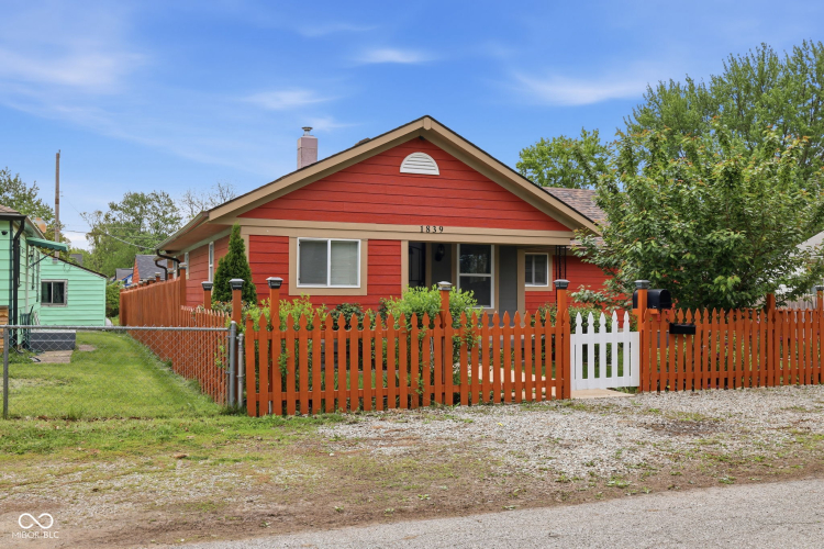 Listing Image 2