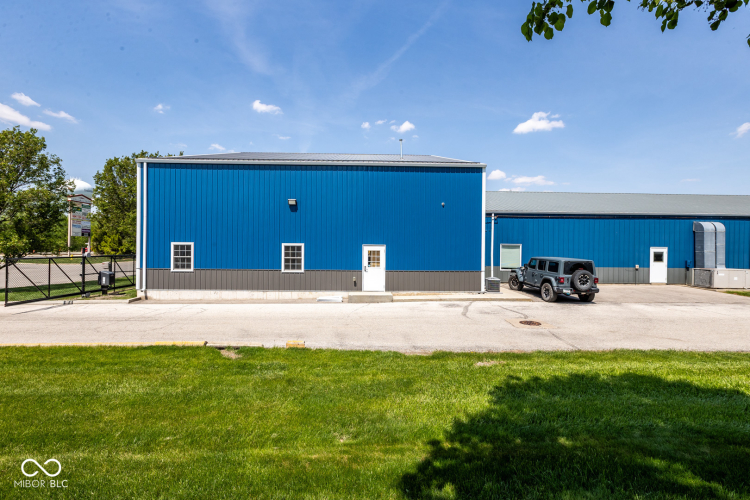 Listing Image 16