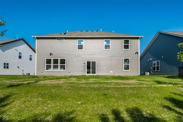 Listing Image 43
