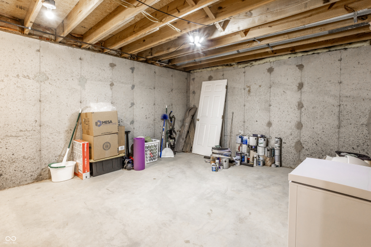 Listing Image 44
