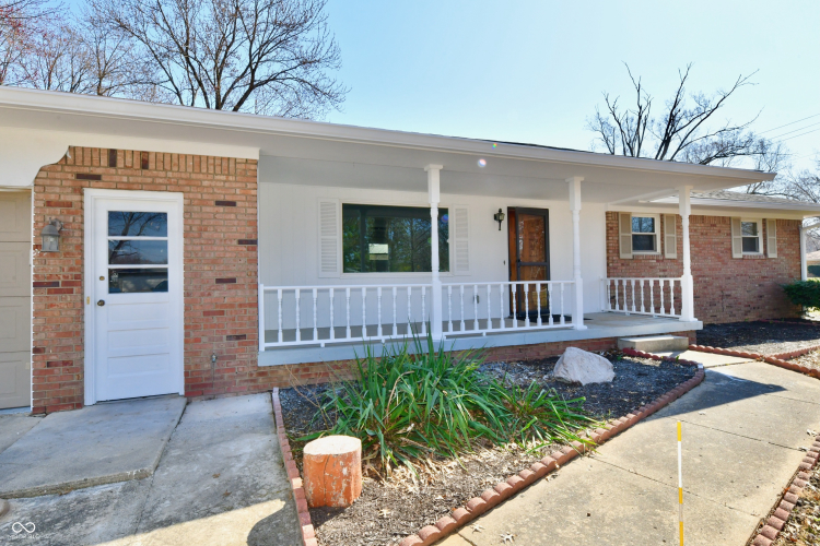 Listing Image 11