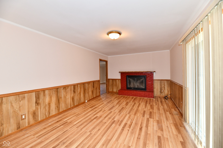 Listing Image 50