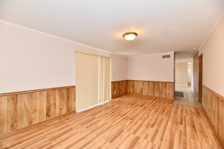 Listing Image 53