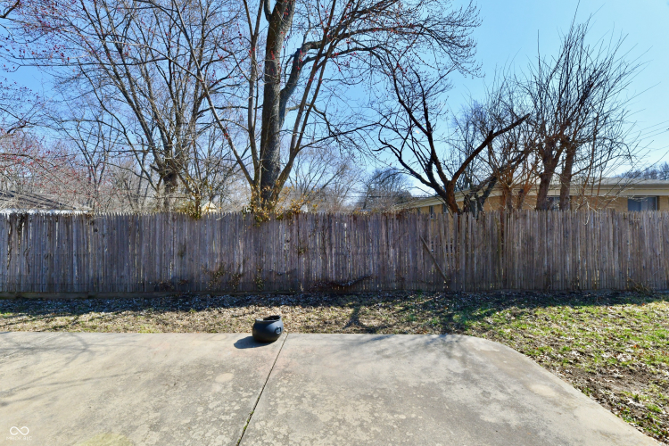 Listing Image 9