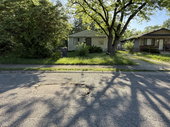 Listing Image 3