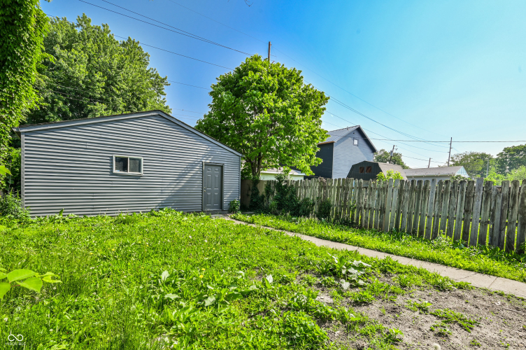 Listing Image 27