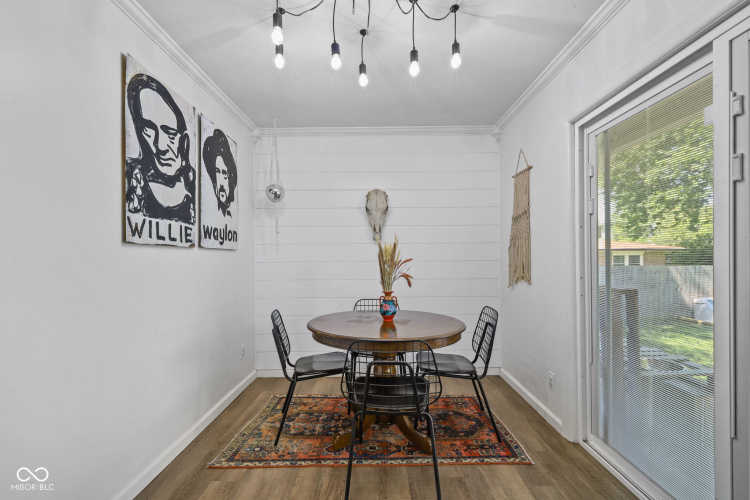 Listing Image 13