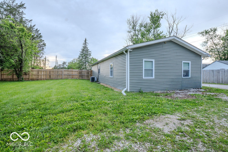 Listing Image 20