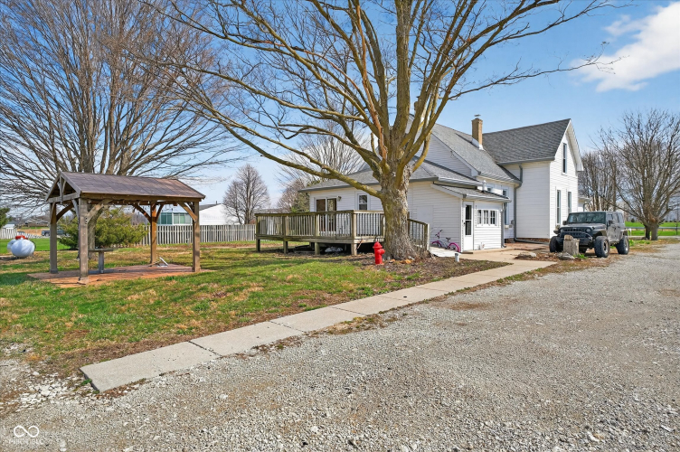 Listing Image 12