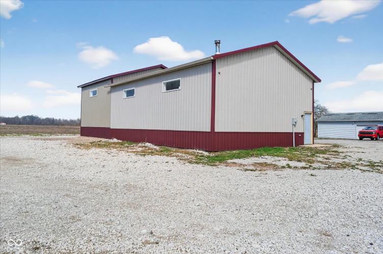 Listing Image 15