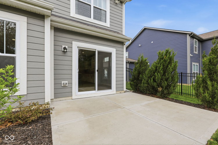 Listing Image 71
