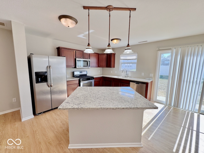 Listing Image 20
