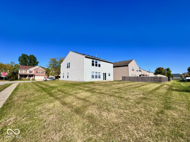 Listing Image 42