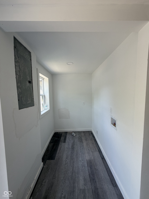 Listing Image 18