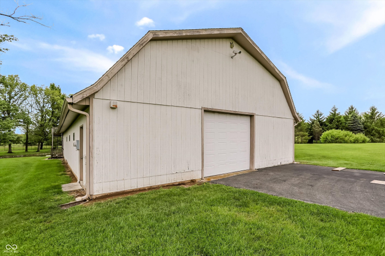 Listing Image 54