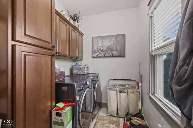 Listing Image 20