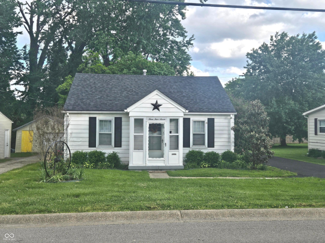 Listing Image 3