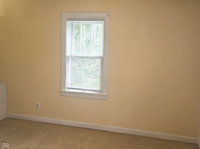 Listing Image 28