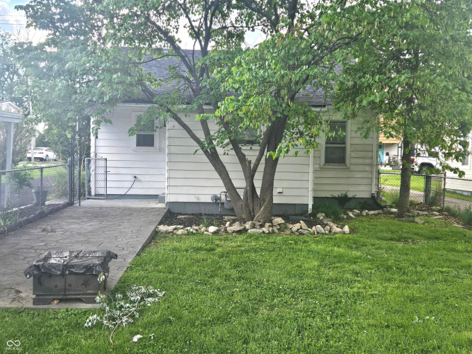Listing Image 7
