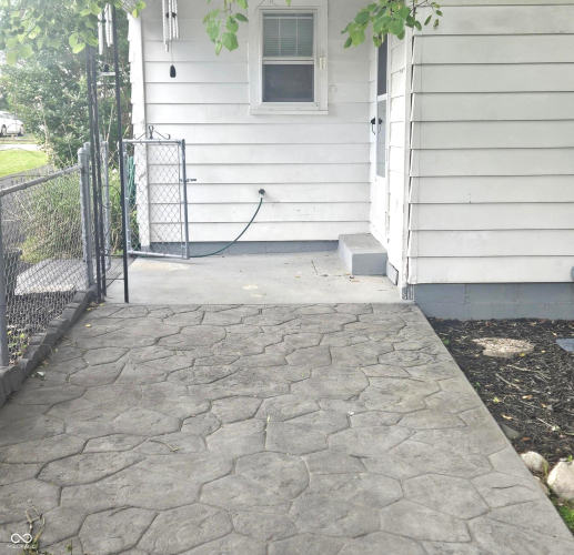 Listing Image 9