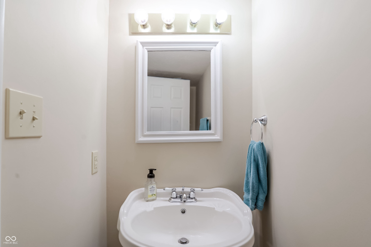 Listing Image 41