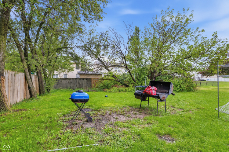 Listing Image 14