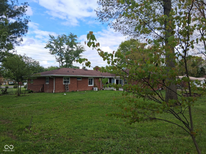 Listing Image 6